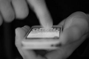 Extension SMS AdWords : un canal de conversion supplémentaire ?